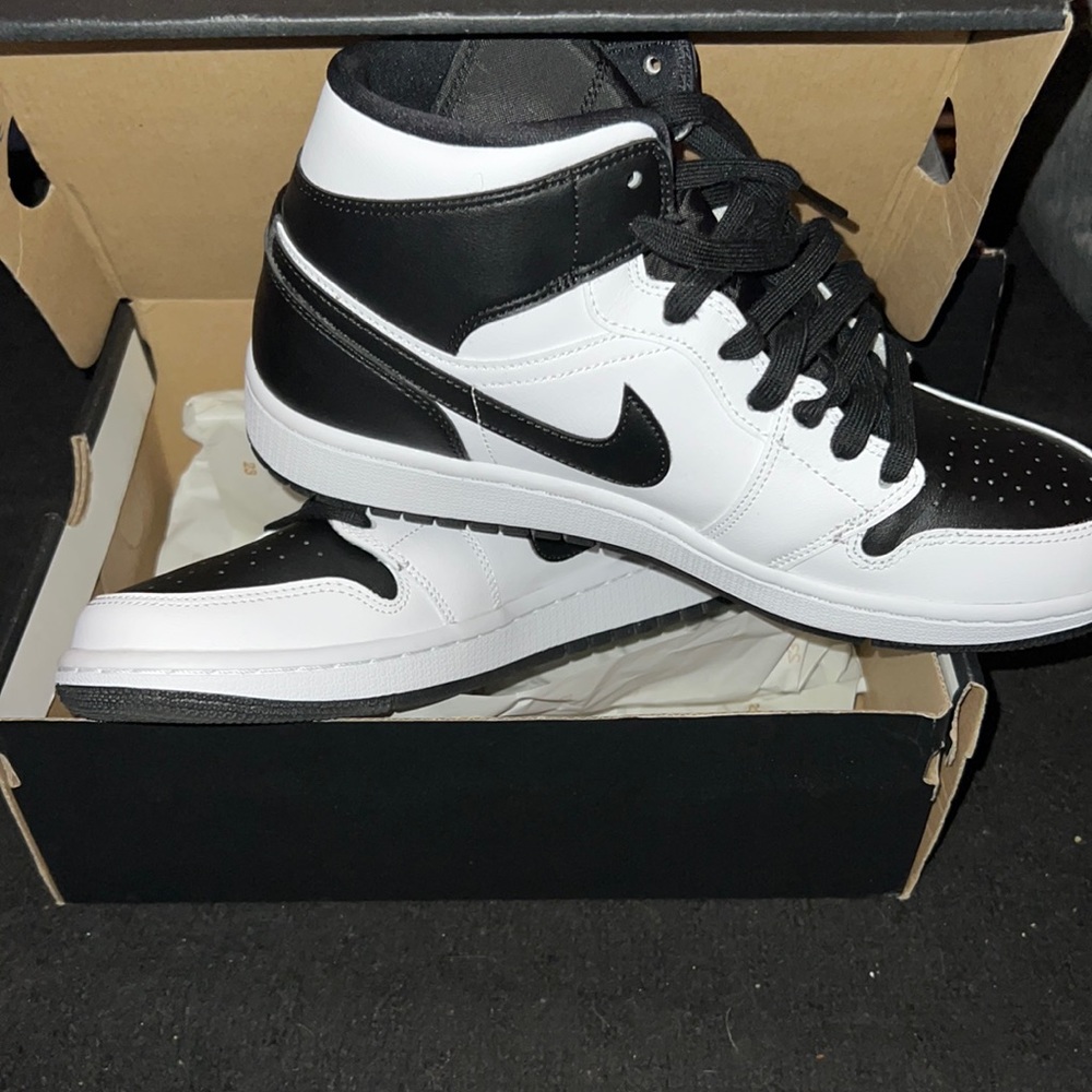 Jordan 1 mids. Authentic, in box. Never worn (too big) 10.5 men. ‘White black’